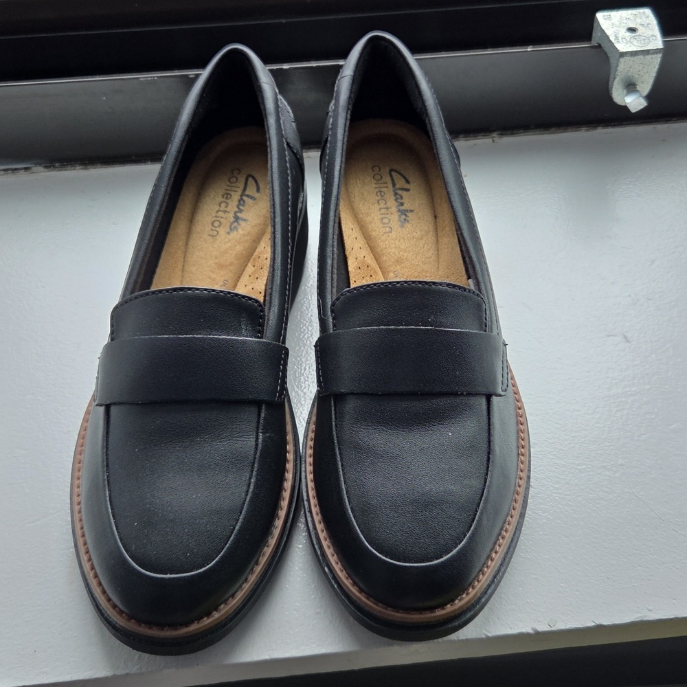 Clarks Sharon Pace Loafers NEW! - Picture 3 of 6